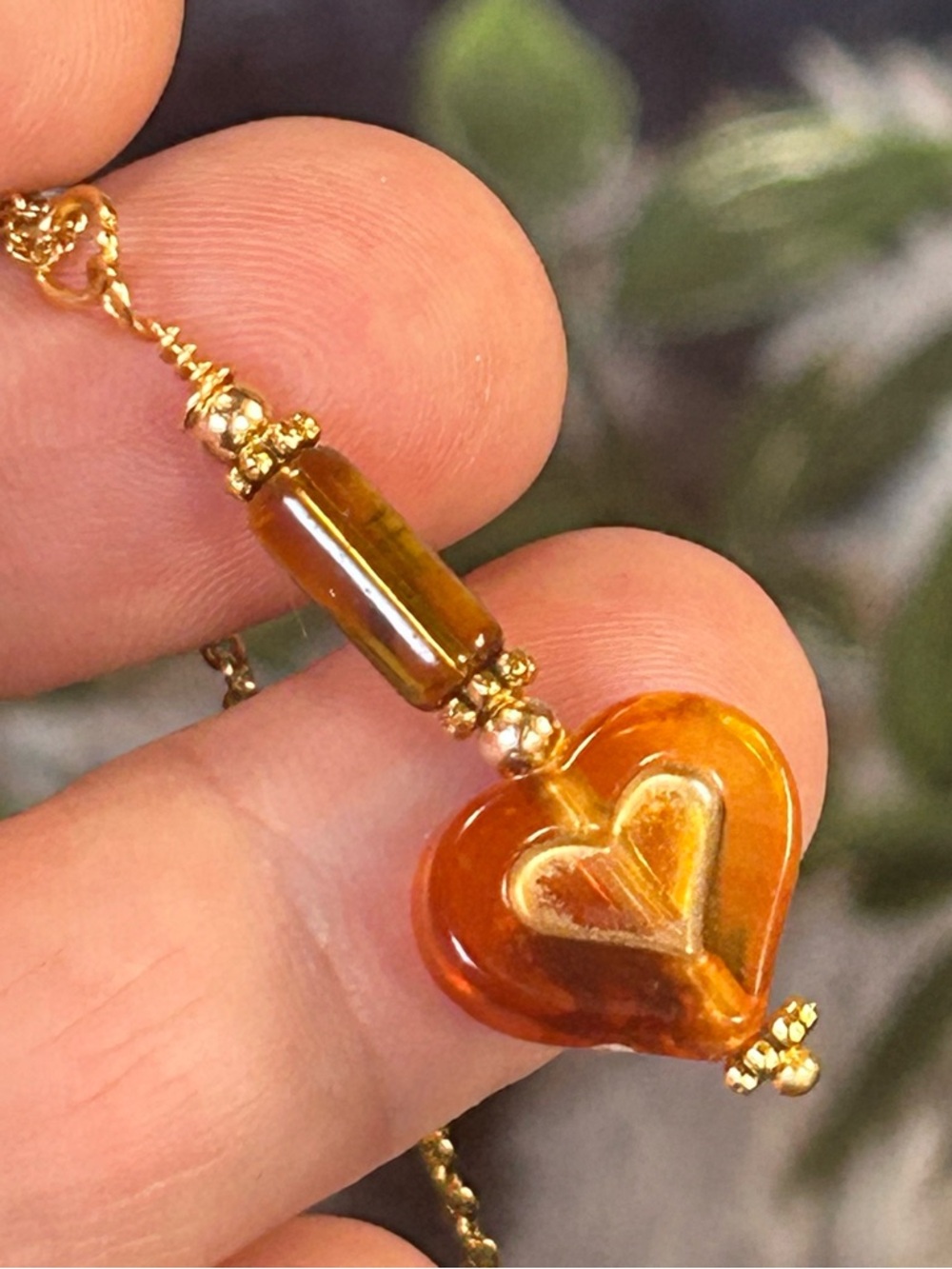 Handcrafted elegant amber glass heart beaded pendant on chain necklace